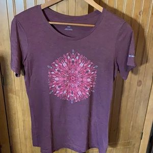 Columbia T-shirt